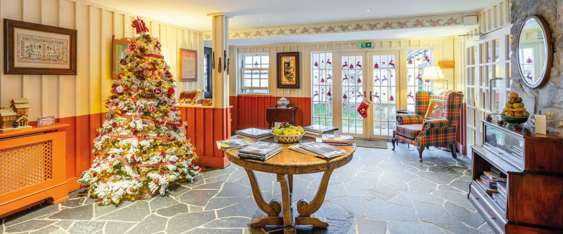 UNFORGETTABLE CHRISTMAS BREAK – The Cluanie Inn