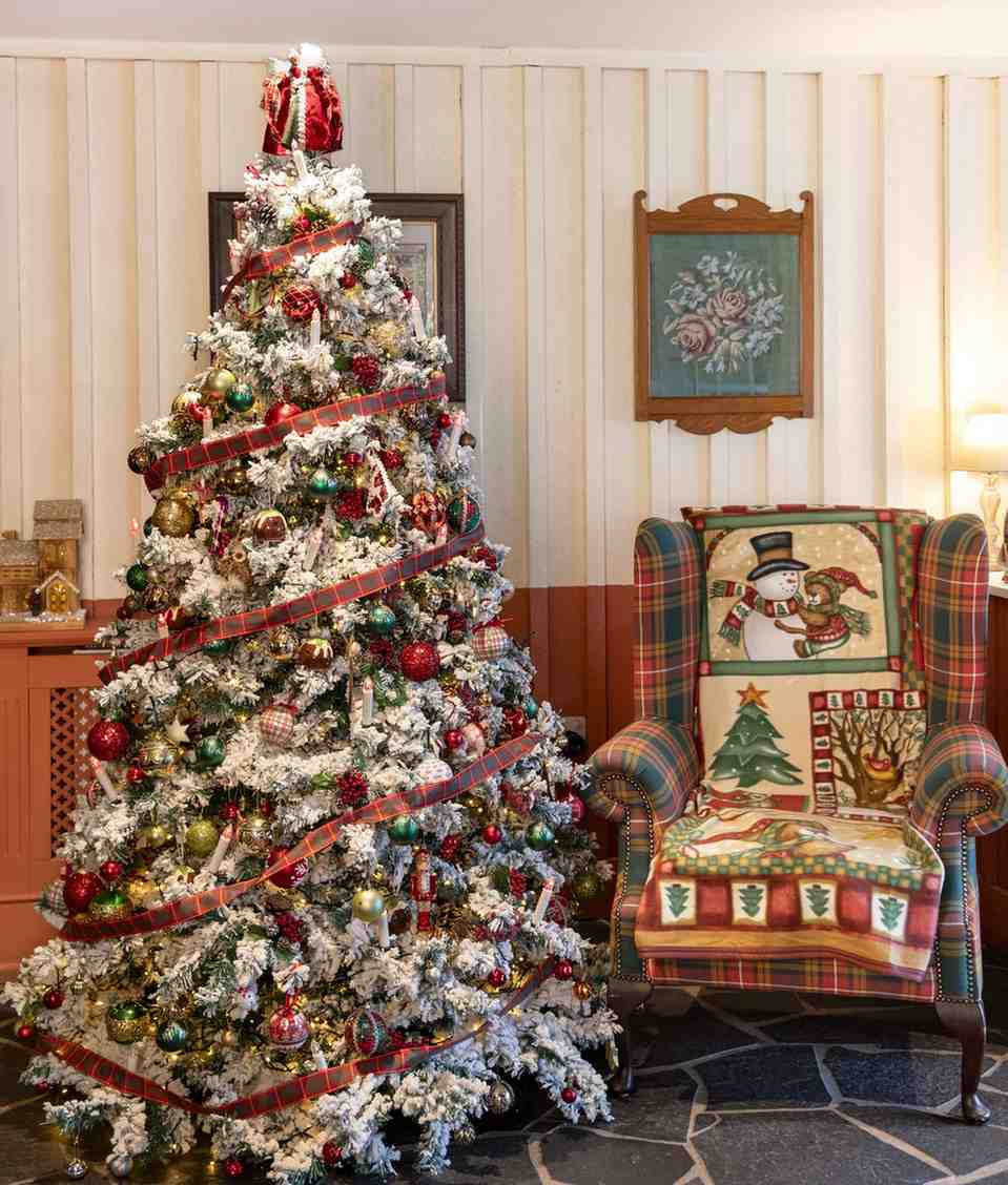 UNFORGETTABLE CHRISTMAS BREAK – The Cluanie Inn