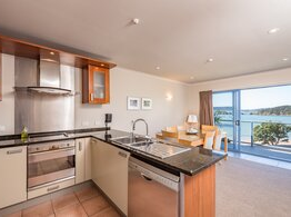 Two Bedroom Two Bathroom Family Apartment With Indoor Spa