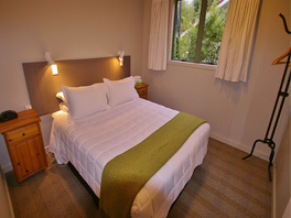 One bedroom units (3)