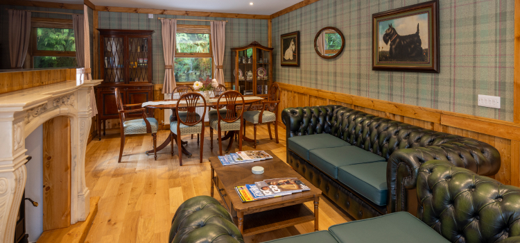 The Log Cabin at Rokeby Manor 