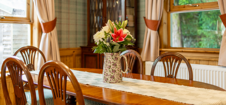 The Log Cabin at Rokeby Manor 