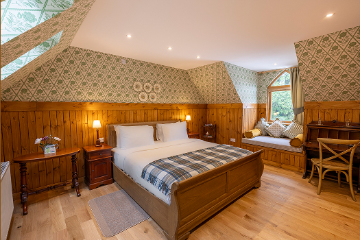 The Log Cabin at Rokeby Manor 