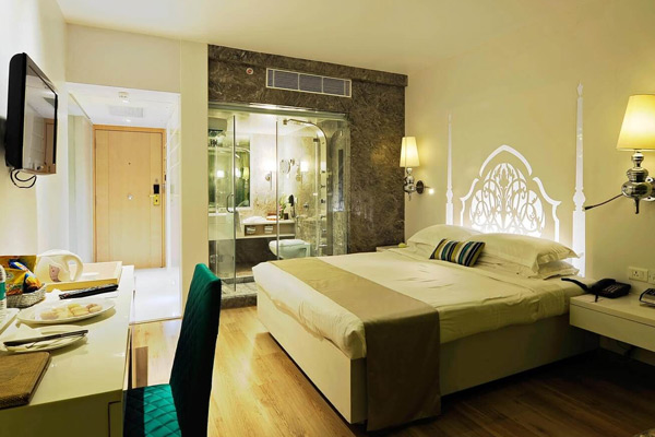 best hotel deals in Juhu Mumbai, room offers in Juhu, Mumbai, happy hours in Juhu, package deals hotel in Juhu, Mumbai