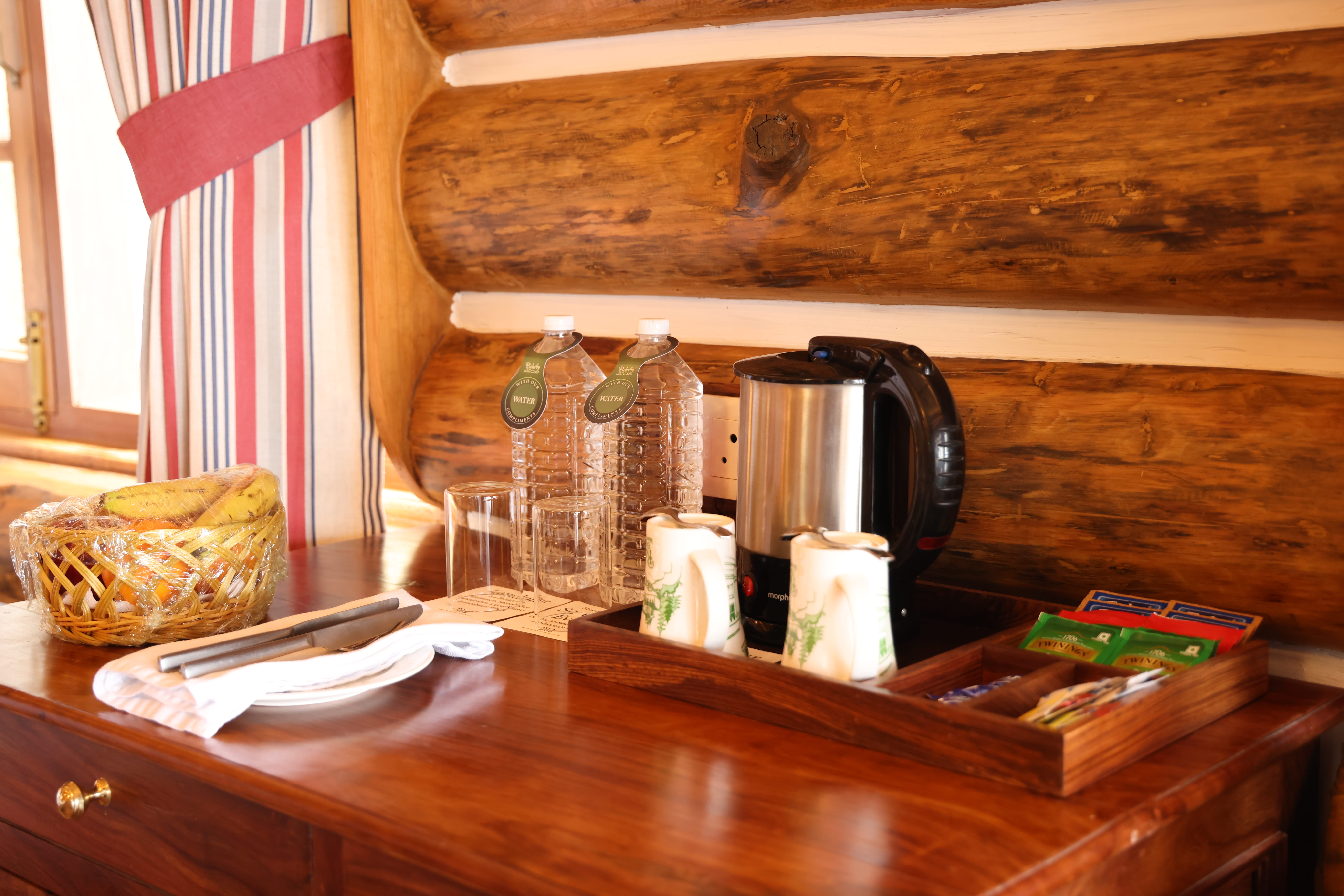 Highland-Suite-slider